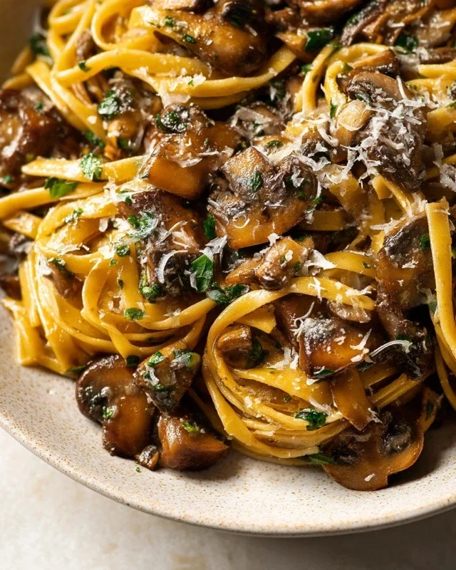 Garlic Mushroom Pasta